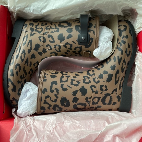 New with tags HUNTER ORIGINAL REFINED SHORT WATERPROOF LEOPARD RAIN BOOT SZ 9 - Picture 4 of 8